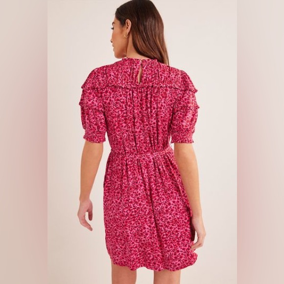NWT Boden Yoke Ruffle Detail Puff Mocked Sleeve Jersey Mini Pink Dress Size 8 - Picture 3 of 13